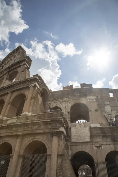 Италия - Рим - Колизей — стоковое фото