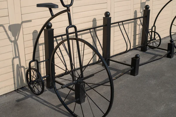 Kilitli bisiklet park