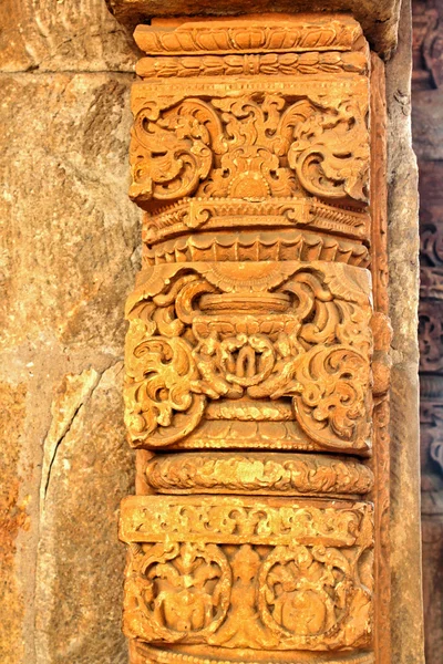 Arch Qutub Minar, Delhi, Indien — Stockfoto