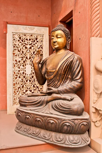 Buda heykeli, Agra, Hindistan