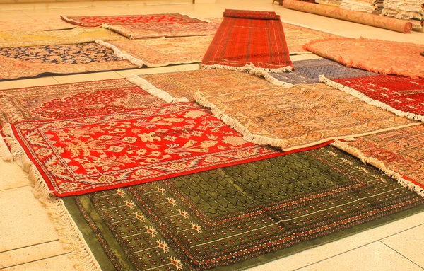 Jaipur, India, the carpet store, textile industry