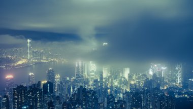 Kentsel sis görünümü Hong Kong Victoria peak