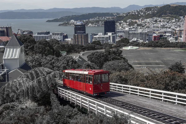 Wellington, Nova Zelândia - 2 de março de 2016: The Wellington Cable Car, uma ferrovia funicular em Wellington, Nova Zelândia — Fotografia de Stock