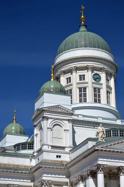 Catedral de Helsinki o Helsingin tuomiokirkko, Suurkirkko, en el centro de Helsinki, Finlandia — Foto de Stock