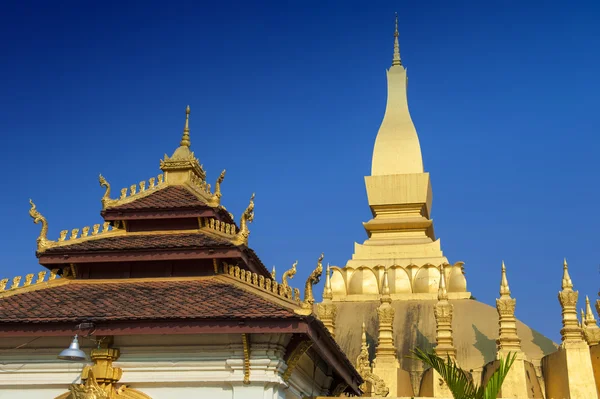 Dass luang stupa, Wahrzeichen von vientiane, lao pdr — Stockfoto