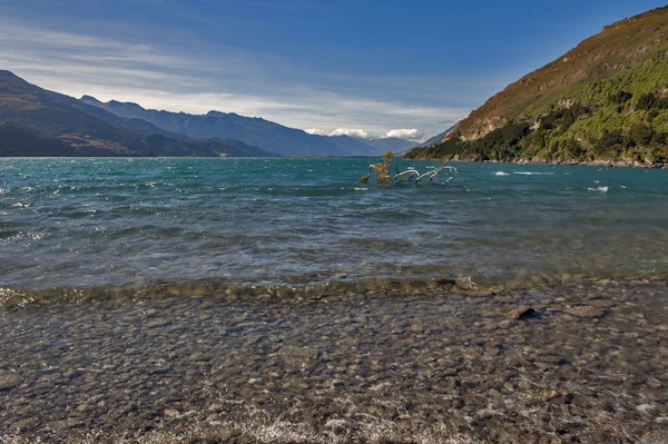 Lago Wanaka, localizado na região de Otago, na Nova Zelândia — Fotografia de Stock