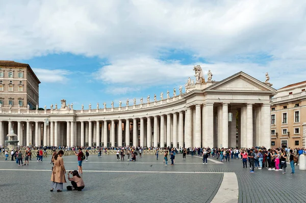 Roma Itália Outubro 2019 Turistas Que Visitam Basílica São Pedro Imagens Royalty-Free