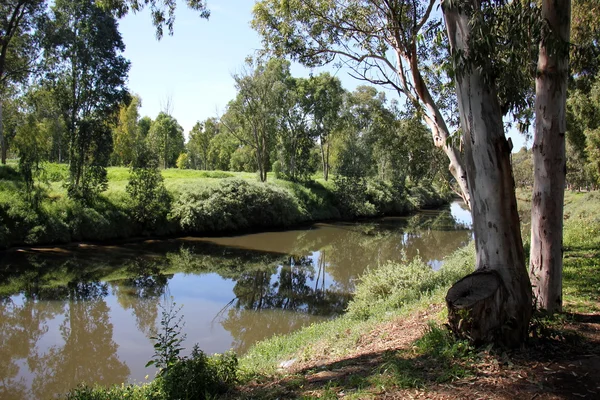 Yarkon flod i Tel - Aviv — Stockfoto