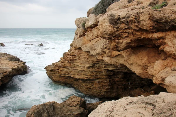 Rocks on the shore of the Mediterranean Sea — Stock Photo, Image