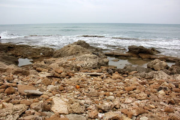 地中海の海岸の岩 — ストック写真