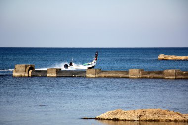 kendinden tahrikli ve kendinden tahrikli kayan yapısı