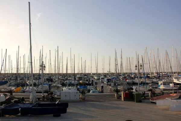 Mastro no porto de Tel Aviv — Fotografia de Stock