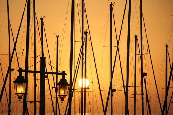 Mastro no porto de Tel Aviv — Fotografia de Stock