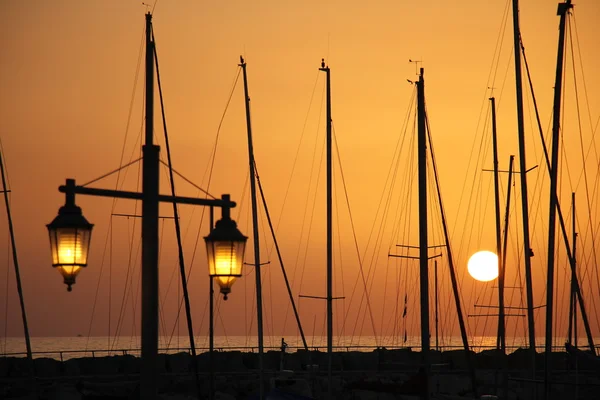 Mástil en el puerto de Tel - Aviv — Foto de Stock