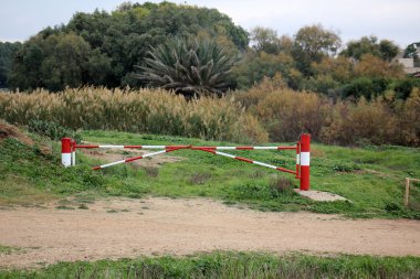 Gate - geçit duvar veya çit