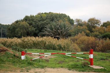 Gate - geçit duvar veya çit