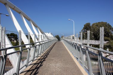 Köprü - yapay bir yapı