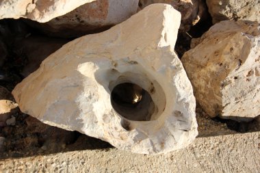 büyük kayalar ve taşlar