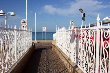 Alan için bir çit çit olduğunu