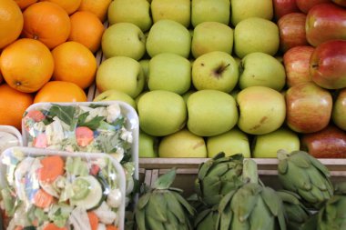 Meyveler ve meyveler