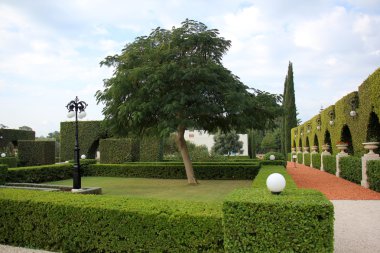 Dönüm bahçelerinde Bahai