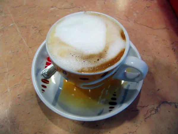 En una taza de café caliente —  Fotos de Stock