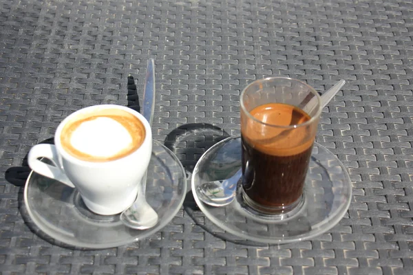 Uppfriskande dricka kaffe — Stockfoto