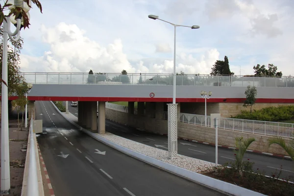 Köprü - yapay bir yapı