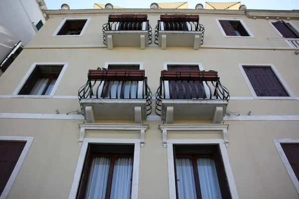 Fenster - Hochbau — Stockfoto