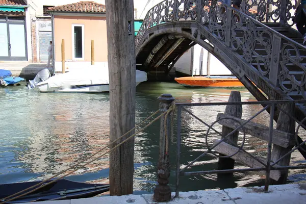 Venedig - eine Stadt in Italien — Stockfoto
