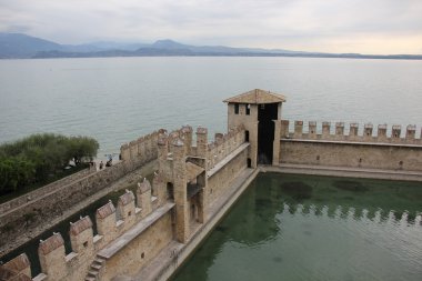 Sirmione'da antik kale