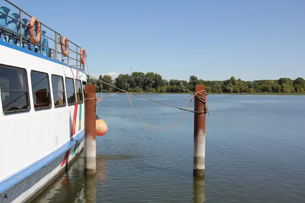 By boat lifebuoy — Stock Photo, Image