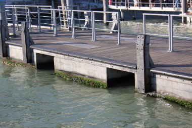 Gemilerin demirleme için yatak yer