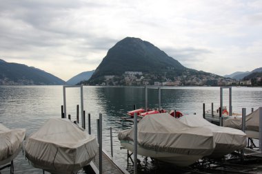 Gemilerin demirleme için yatak yer