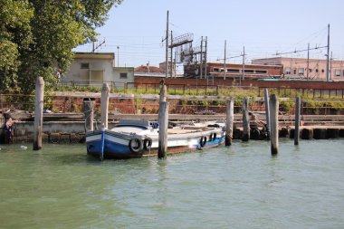 Gemilerin demirleme için yatak yer