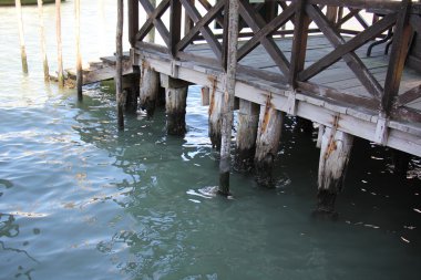 Gemilerin demirleme için yatak yer