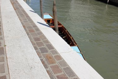 Gemilerin demirleme için yatak yer