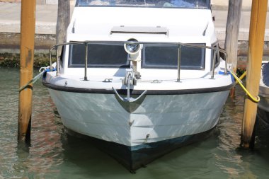 Gemilerin demirleme için yatak yer