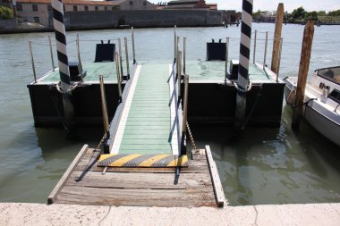 Gemilerin demirleme için yatak yer