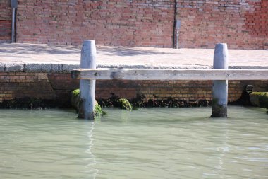 Gemilerin demirleme için yatak yer