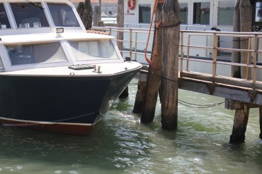 Gemilerin demirleme için yatak yer