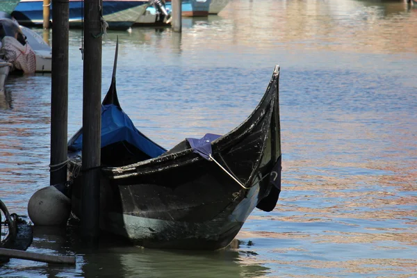 Gondel - roeiboot — Stockfoto