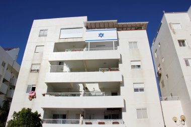 pencere duvardaki açıyor