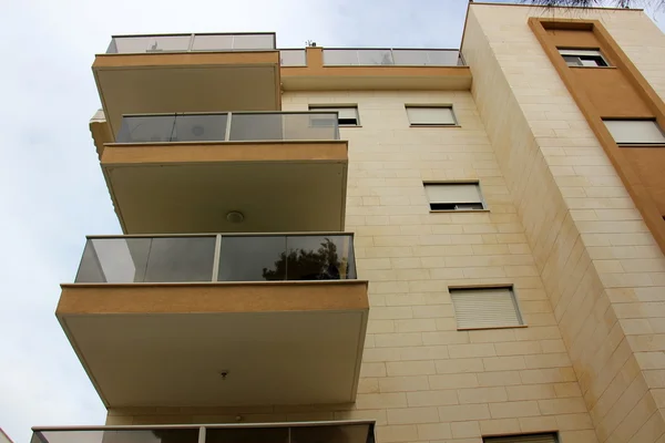 Ventana es una abertura en la pared — Foto de Stock