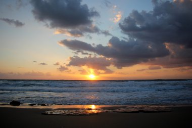 Akdeniz 'de gün batımı