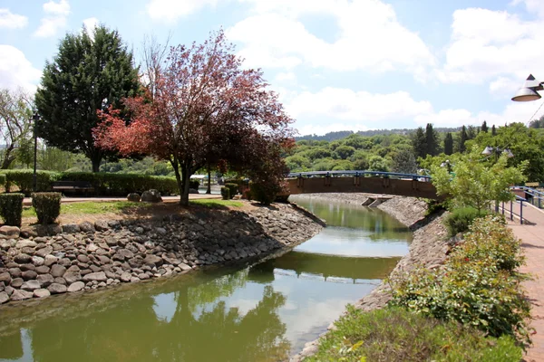 Maalot relaxante no parque — Fotografia de Stock