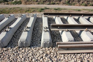 Yeni demiryolu inşa        