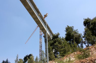 yeni bir köprü inşa         