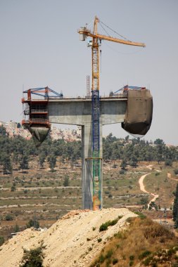 yeni bir köprü inşa         