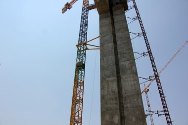 yeni bir köprü inşa         